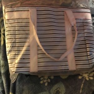 Estee Lauder Bags - 👜Estée Lauder bag and makeup purse👜 Estee Lauder Bags - 👜Estée Lauder bag and makeup purse👜